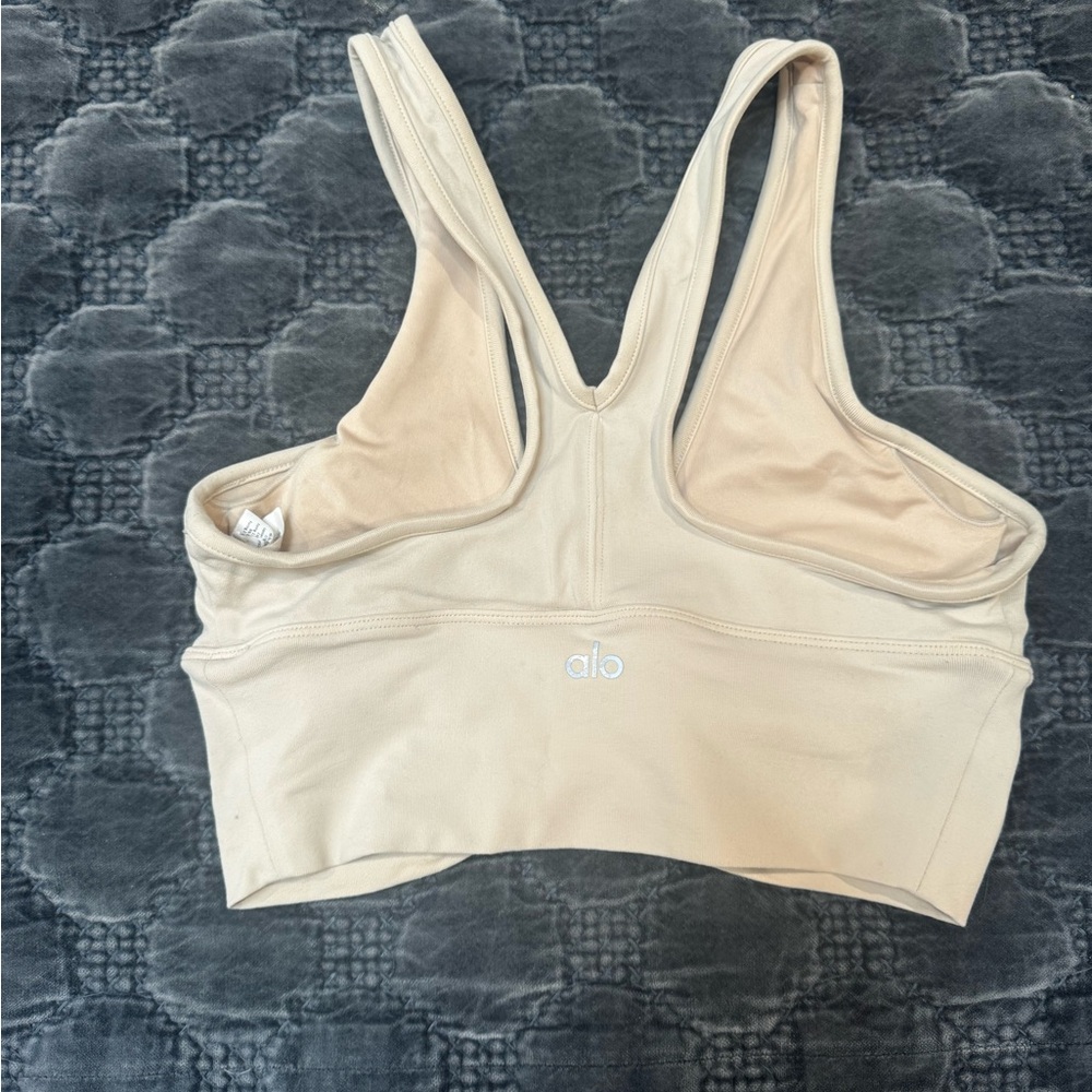 ALO Yoga Women's Tan Sports Bra